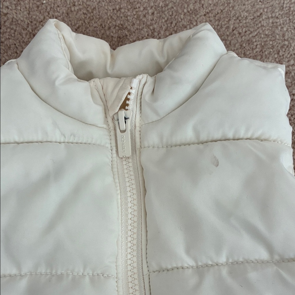Cream Puffer Vest - Picture 3 of 6